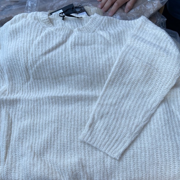 Sweater - Picture 8 of 9